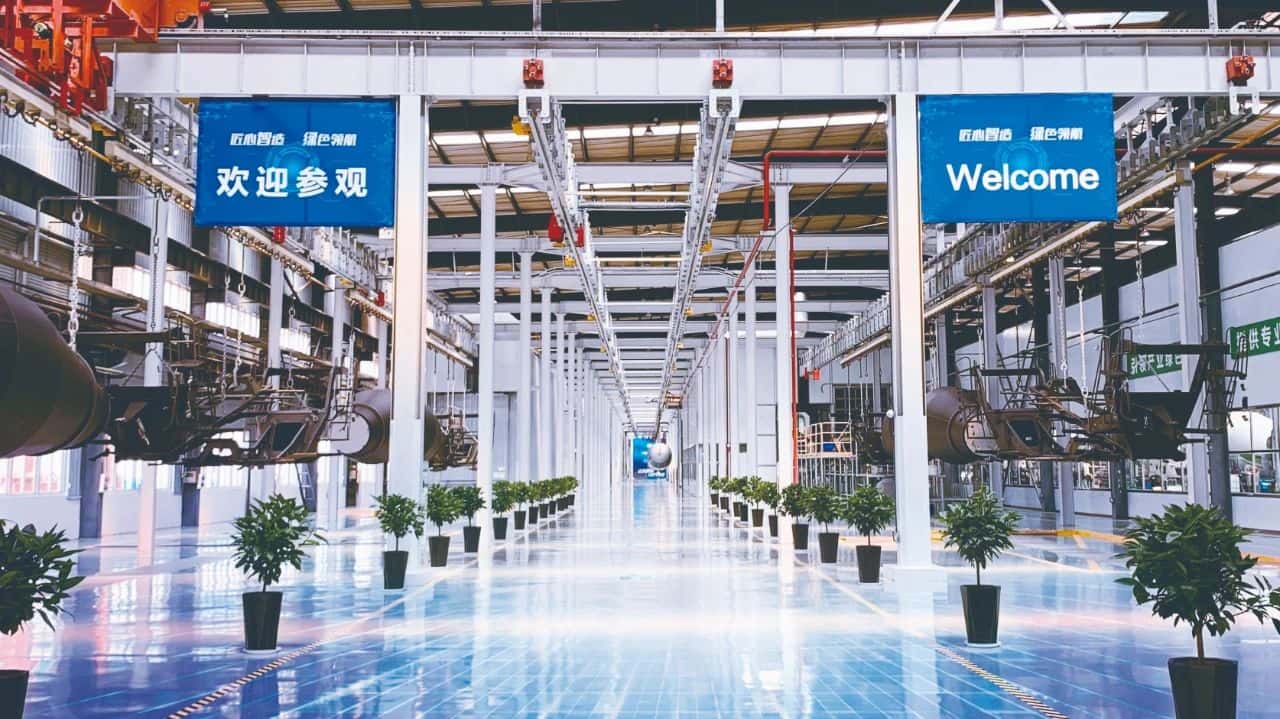 《河南衛視》聚焦中集車輛洛陽攪拌車智能工廠 《河南衛視》聚焦中集車輛洛陽攪拌車智能工廠